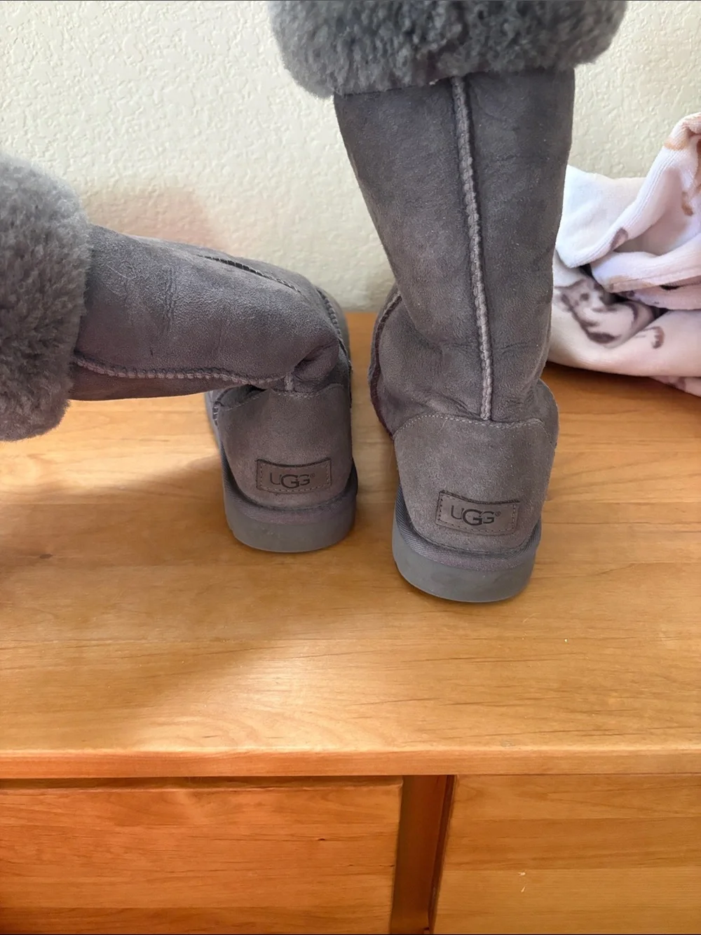 UGG Classic Short Shearling-Lined Winter Boots in Gray